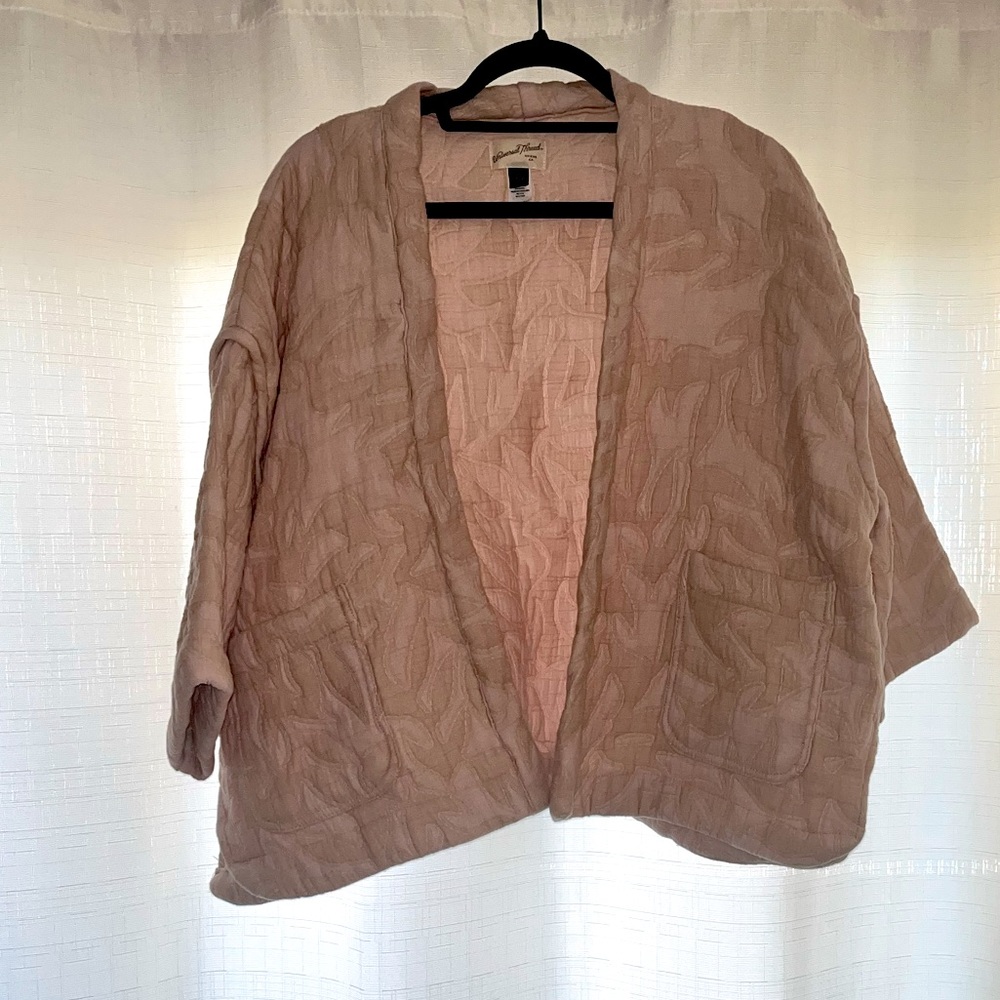 Universal Thread OSFA quilted shawl jacket pink tan great condition